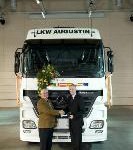 Spedition LKW Augustin fährt mit Mercedes-Benz Actros