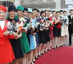 Korean Air feiert den 40. Geburtstag mit einer internationalen Uniform-Roadshow