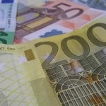 Aschewolke über Europa – Finanzielle Mehrkosten für gestrandete Passagiere – Western Union Notfallservice bietet schnelle und unkomplizierte Bargeldversorgung im Ausland